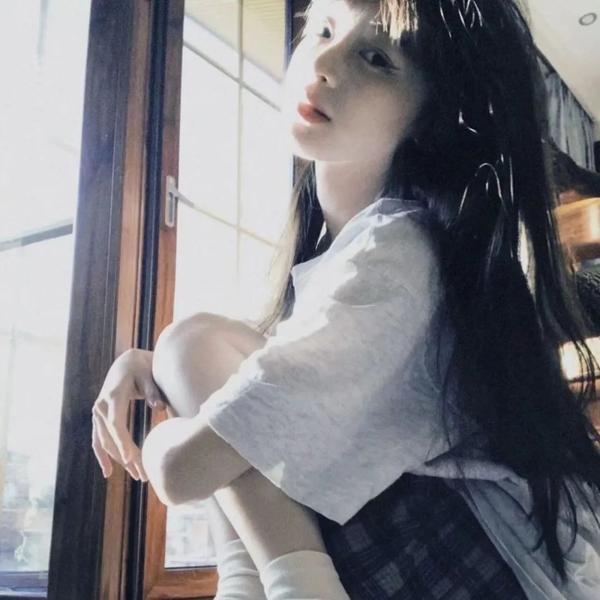 施恩得美